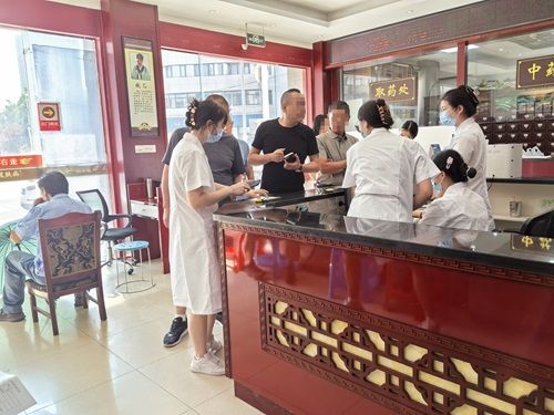 南京皮肤科名医堂：南京华肤特邀专家领衔诊疗